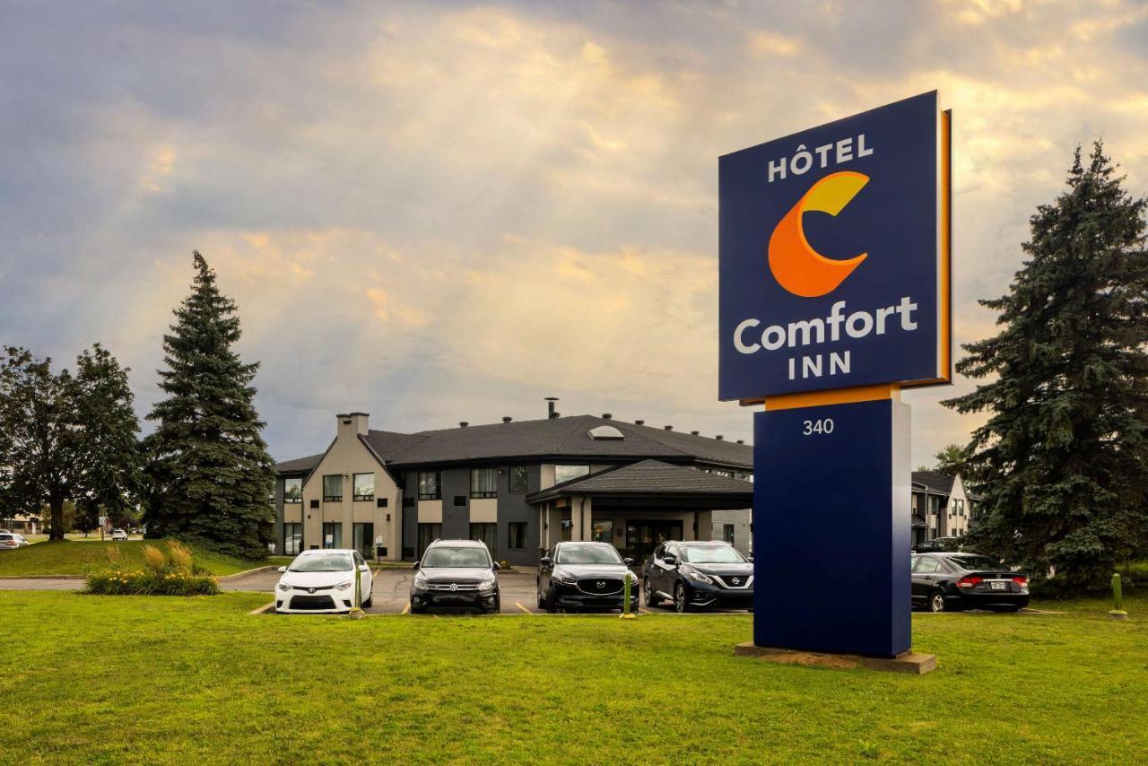 Comfort Inn Aeroport Dorval Exterior photo